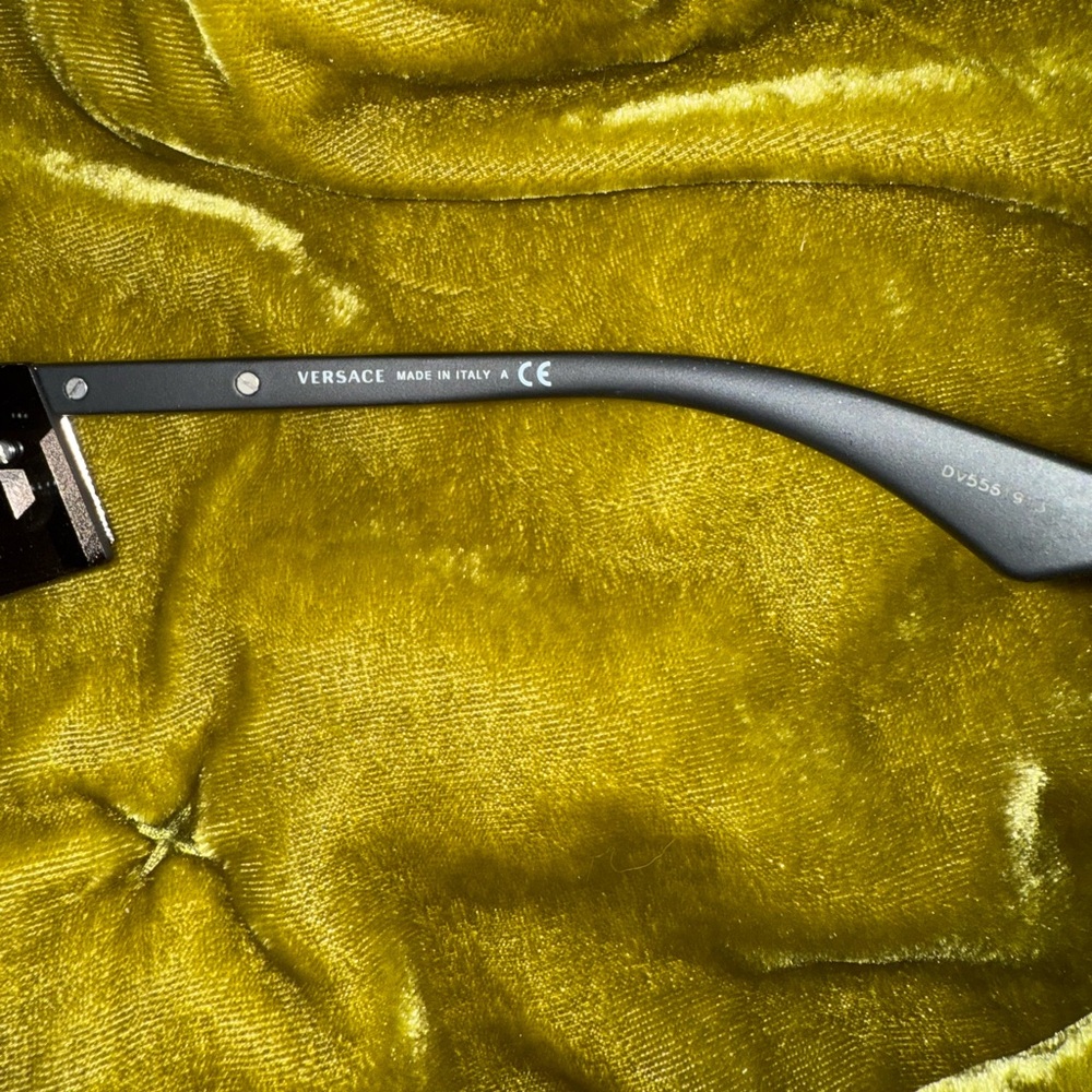 VERSACE MIRRORED SUNGLASSES - Picture 5 of 6